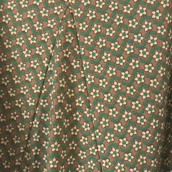 🌸MAX STUDIO Lightweight Skirt - Picture 2 of 4